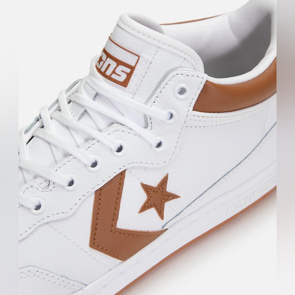 NEW IN BOX Converse Fastbreak PRO MID Men's White and Brown Sneakers - Picture 2 of 4